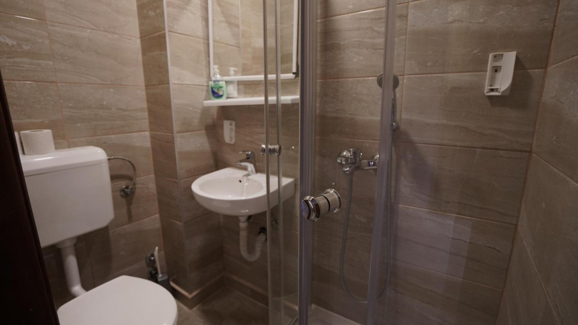 Hideaway Rooms & Apartments سراييفو المظهر الخارجي الصورة